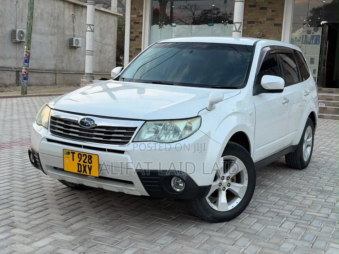 Subaru Forester 2010 White