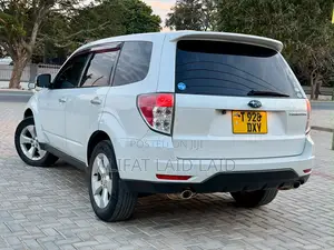 Subaru Forester 2010 White