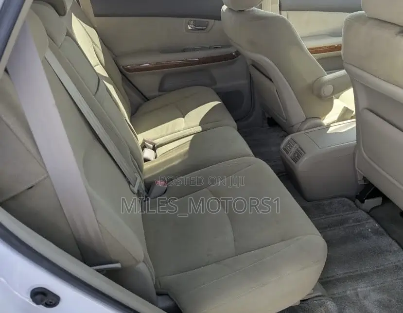 Toyota Harrier 2005 White