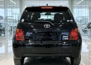 Toyota IST 2004 Black
