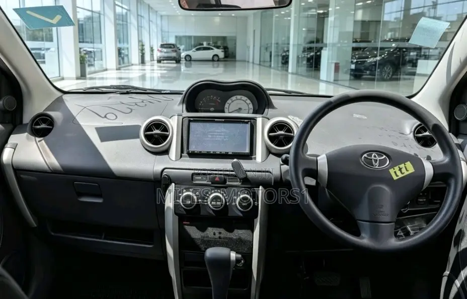 Toyota IST 2004 Black