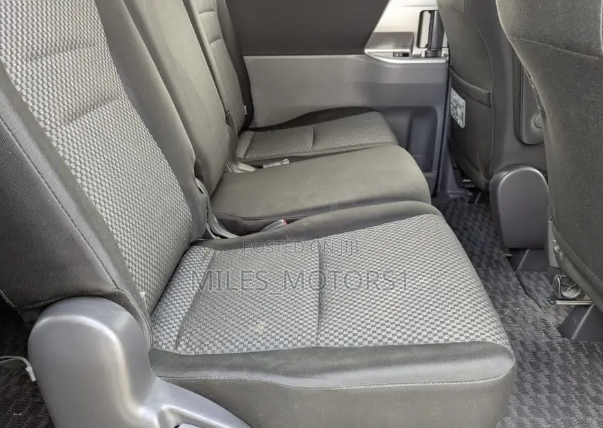 Toyota Noah 2007 Black