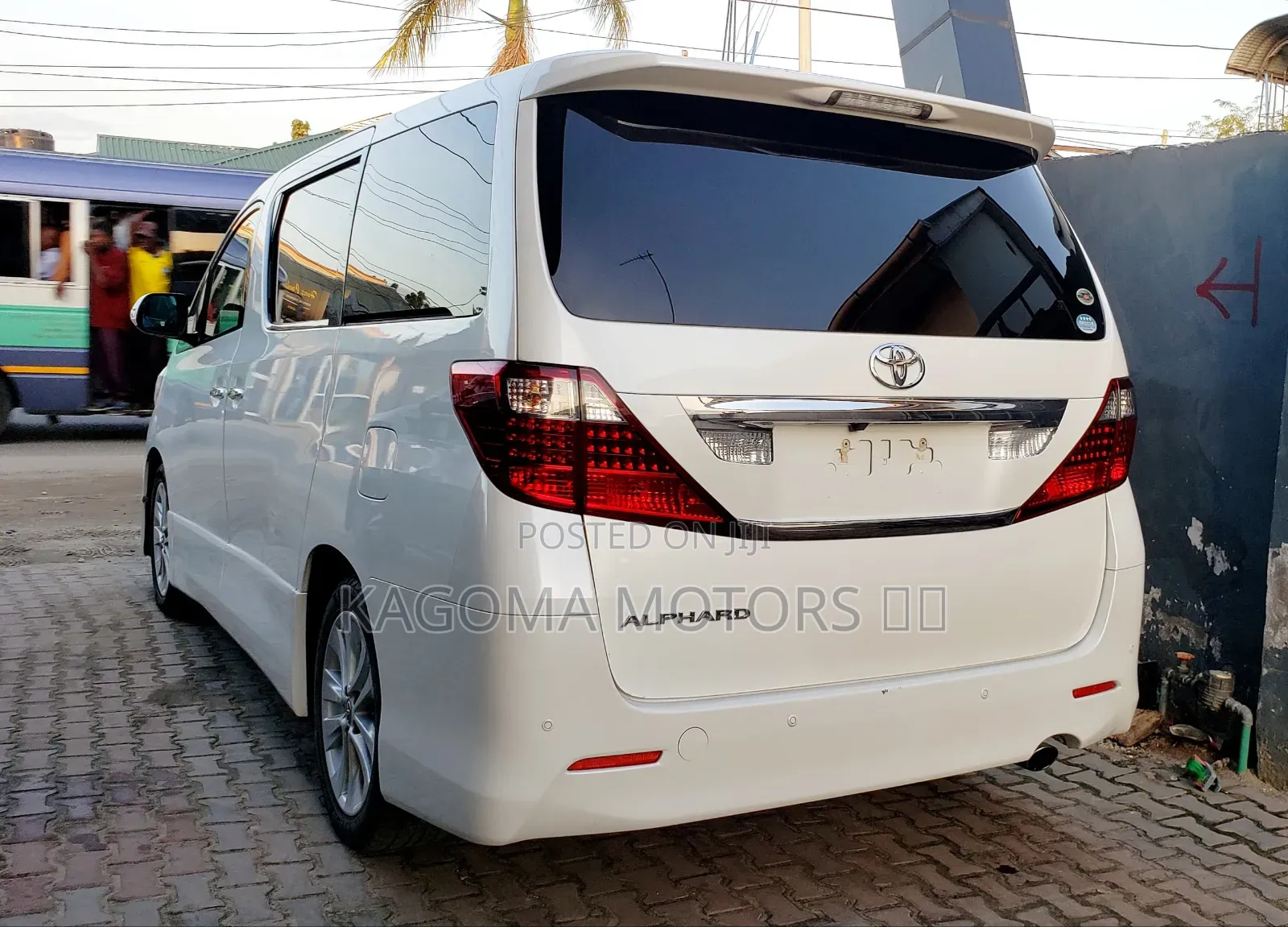 Toyota Alphard 2009 White