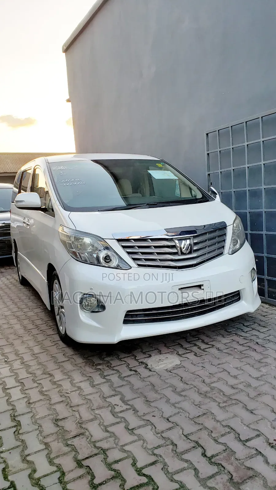 Toyota Alphard 2009 White