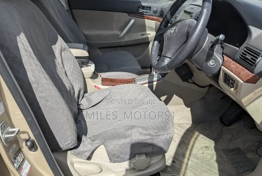 Toyota Premio 2003 Gold