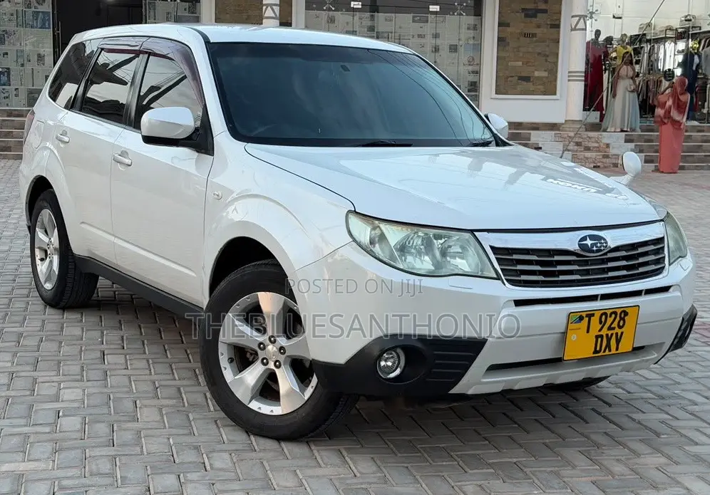 Subaru Forester 2009 White