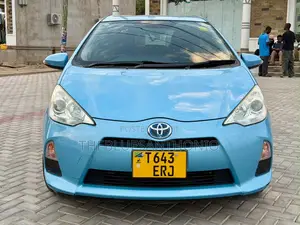 Toyota Aqua 2013 Blue