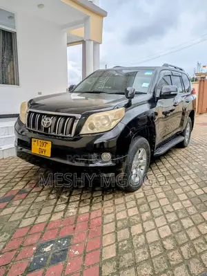 Toyota Land Cruiser Prado 2011 Black