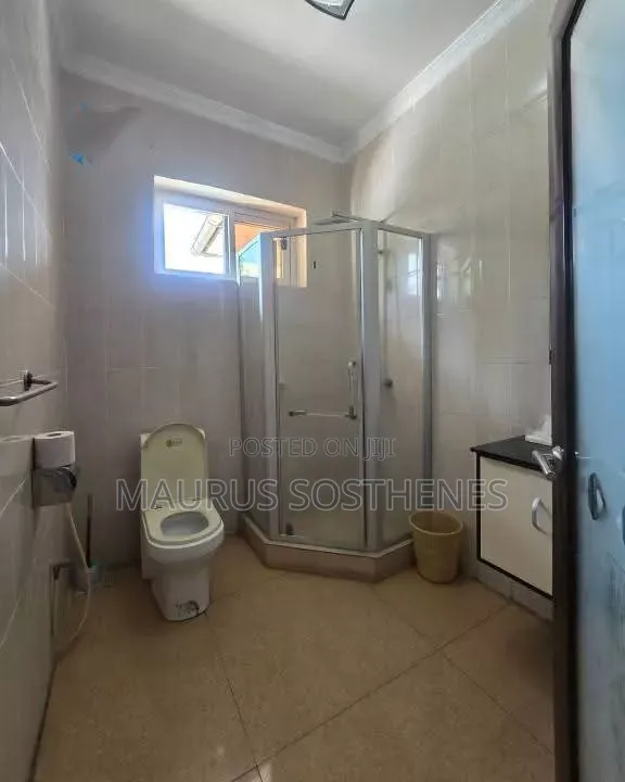 14bdrm Bungalow in Mikocheni B for rent