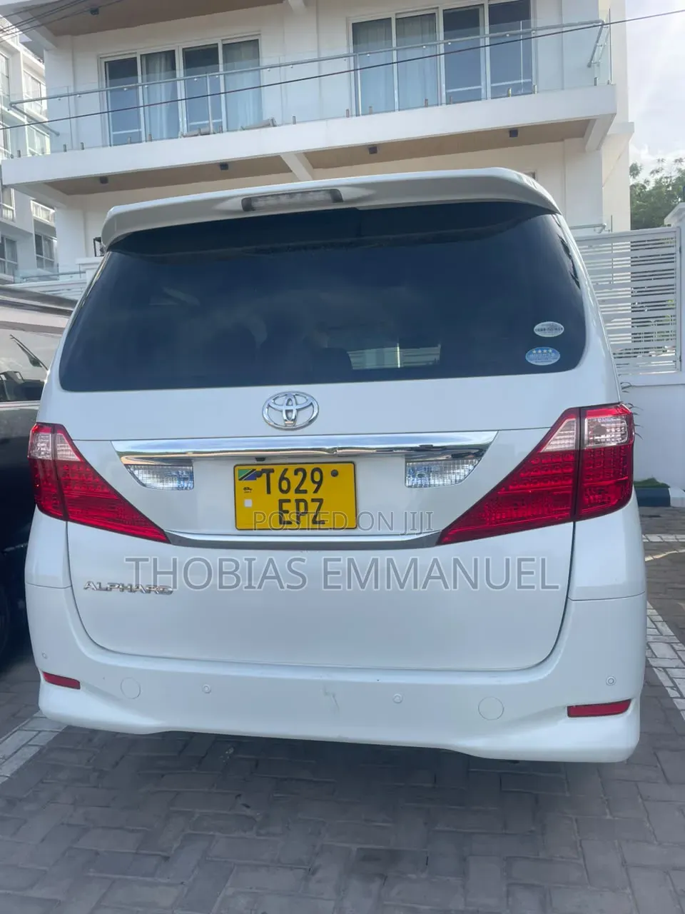 Toyota Alphard 2010 White