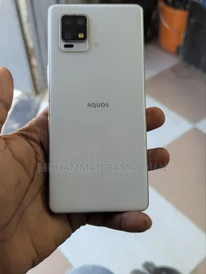 Sharp Aquos zero6 128 GB White