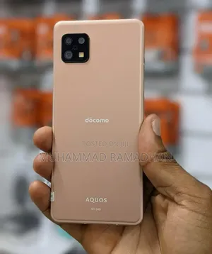 Sharp Aquos Sense6 64 GB Gold