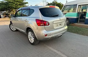 Nissan Dualis 2010 Silver