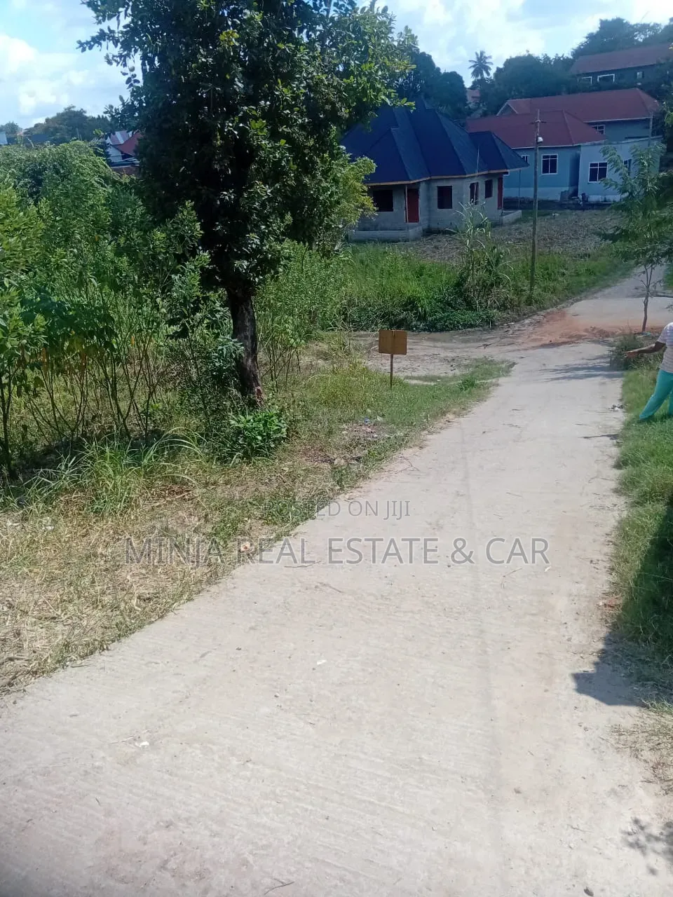 Kiwanja Kinauzwa Mbezi Malamba Mawili