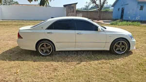 Toyota Crown 2006 Pearl