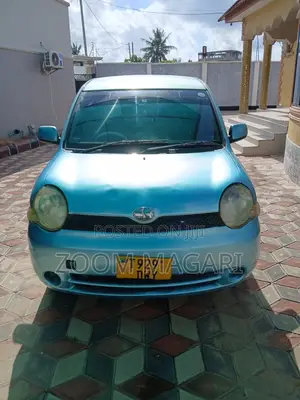 Toyota Sienta 2006 Blue