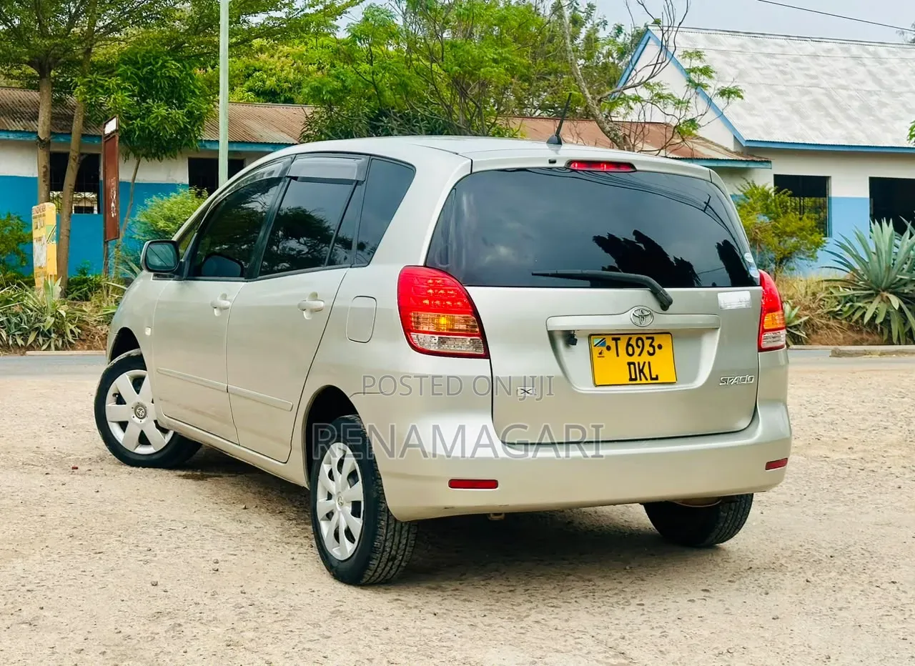 Toyota Corolla Spacio 2009 Silver