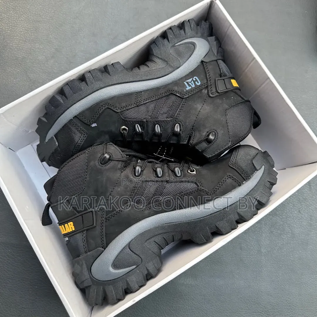 Cat Premium Outdoor Sneakers