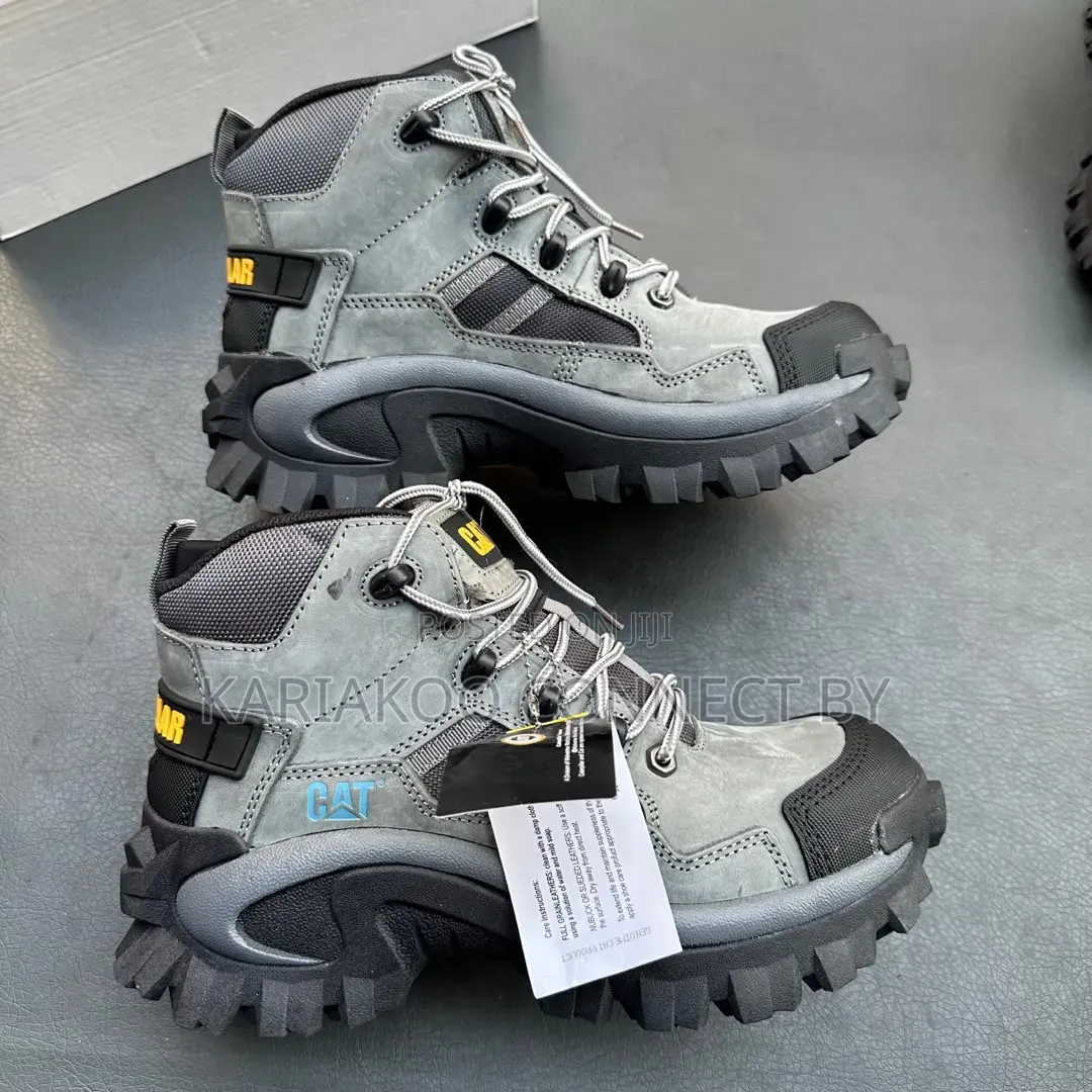 Cat Premium Outdoor Sneakers