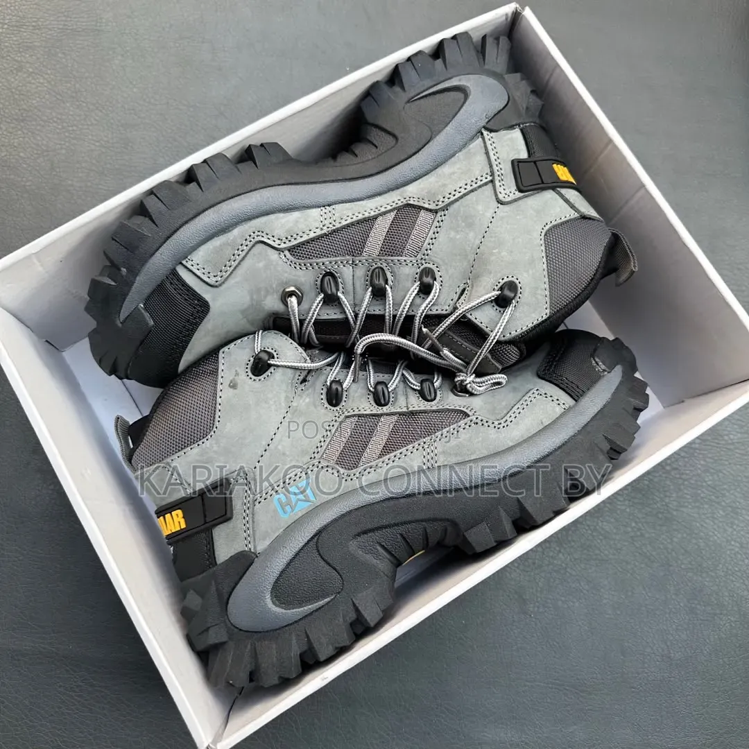 Cat Premium Outdoor Sneakers