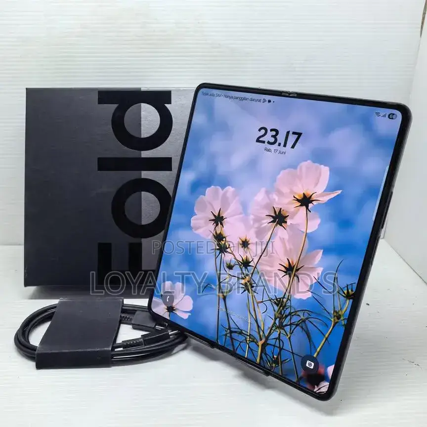 New Samsung Galaxy Z Fold4 256 GB Black