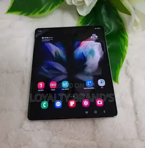 New Samsung Galaxy Z Fold3 5G 256 GB Silver