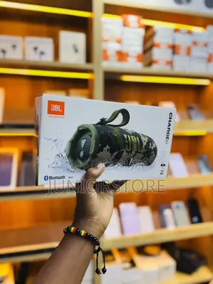 JBL Charge6
