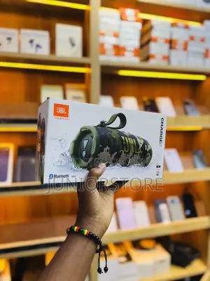 JBL Charge6