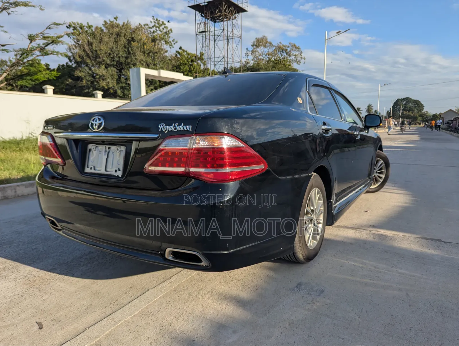 Toyota Crown 2010 Black