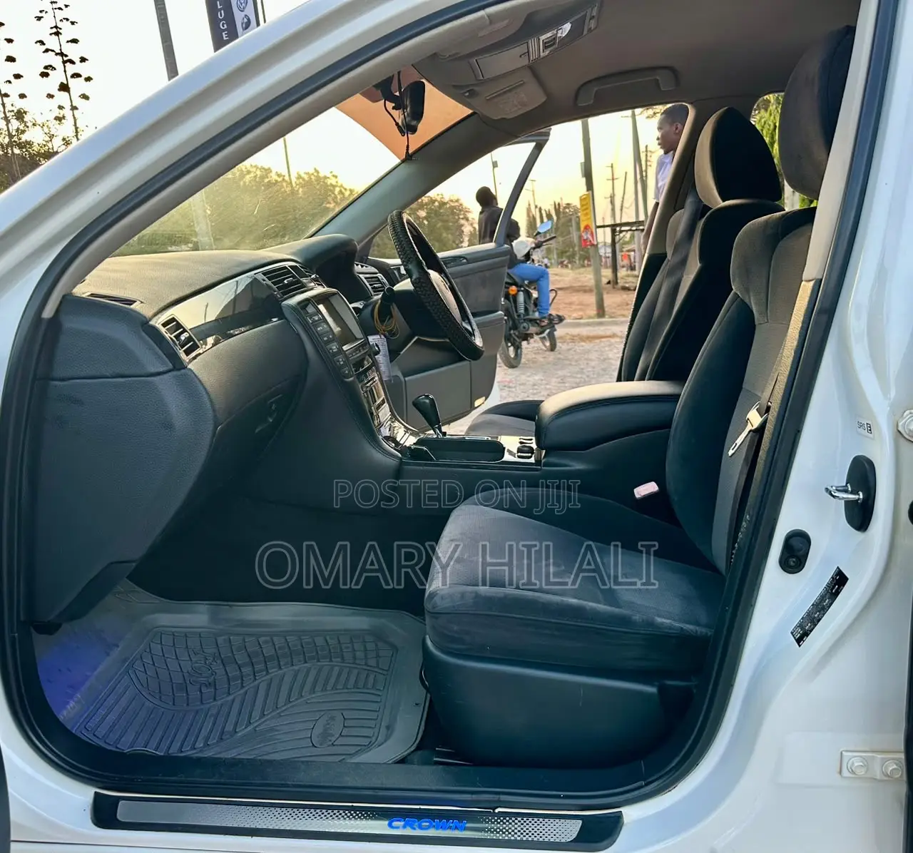 Toyota Crown Royale 2005 Pearl