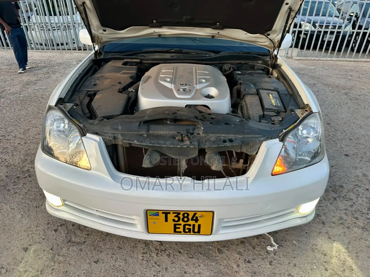 Toyota Crown Royale 2005 Pearl