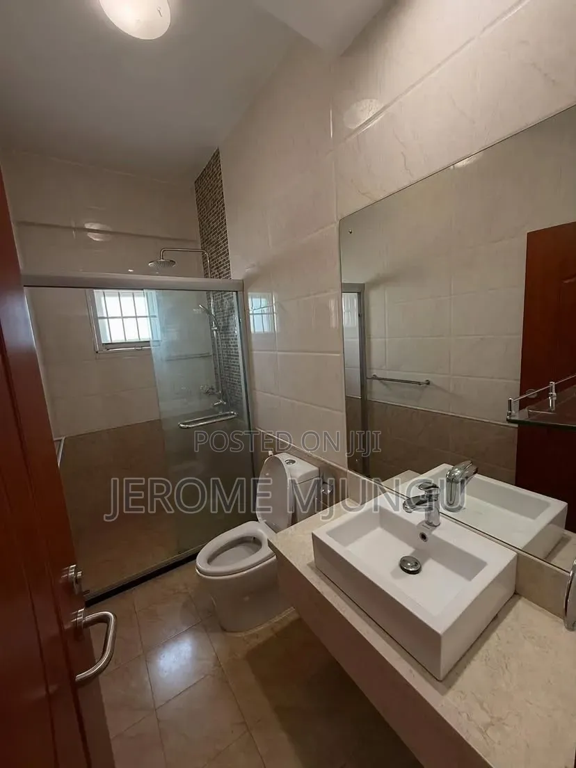 Furnished 3bdrm Villa in Oyster Bay for rent