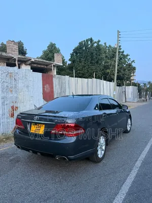 Toyota Crown 2009 Gray