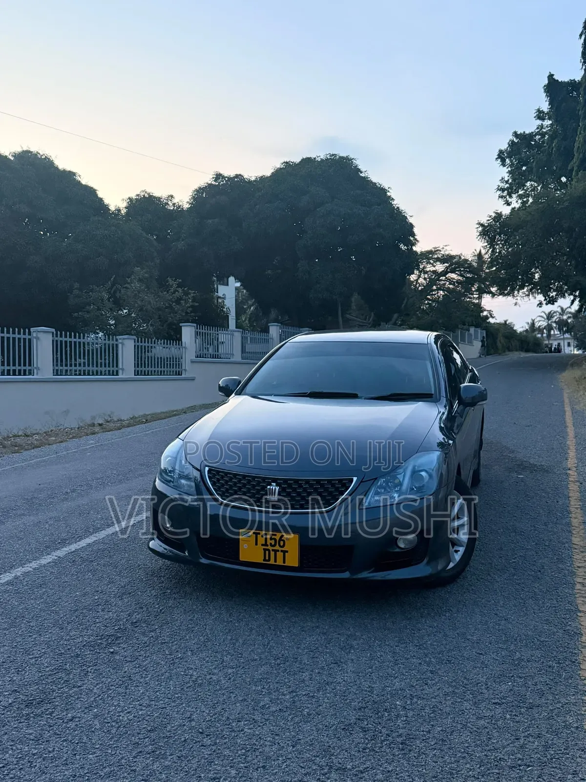 Toyota Crown 2009 Gray