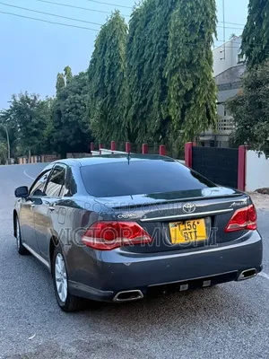 Toyota Crown 2009 Gray