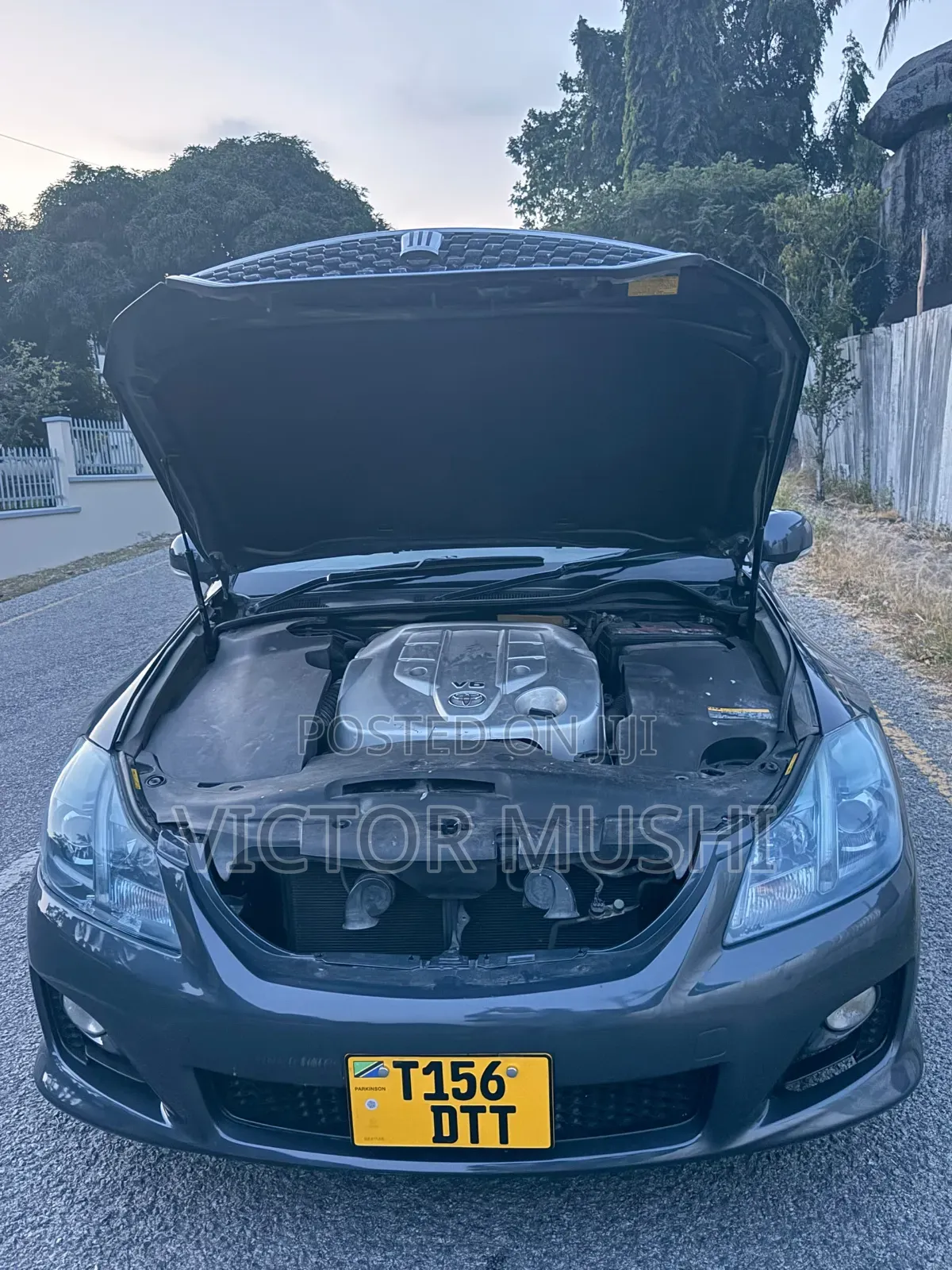 Toyota Crown 2009 Gray