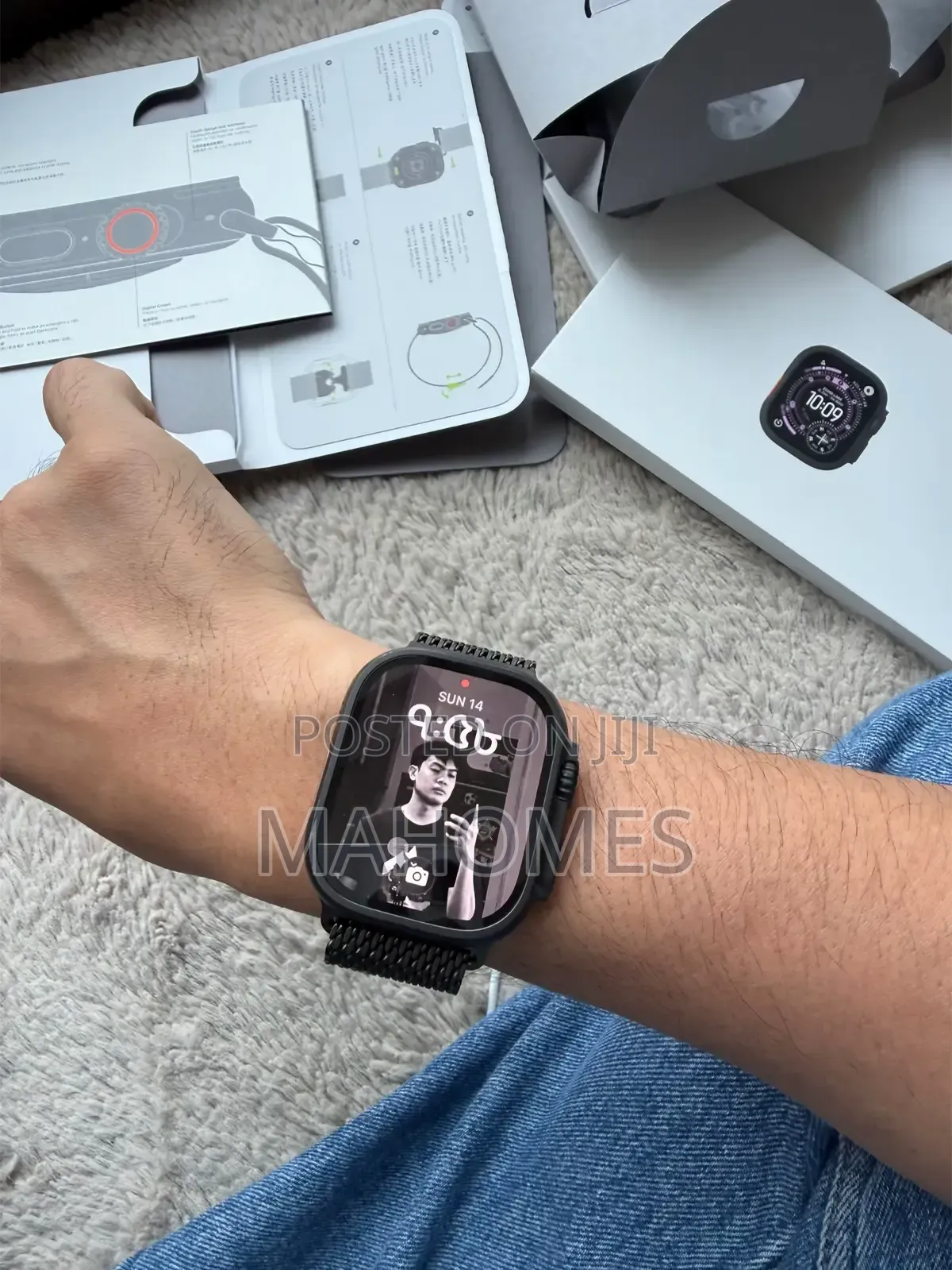 Black Titanium Case With Black
Titanium Milanese Loop Watch Ultra 3