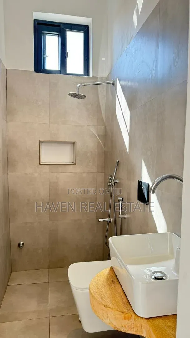 Furnished 3bdrm House in Kaskazini A for sale
