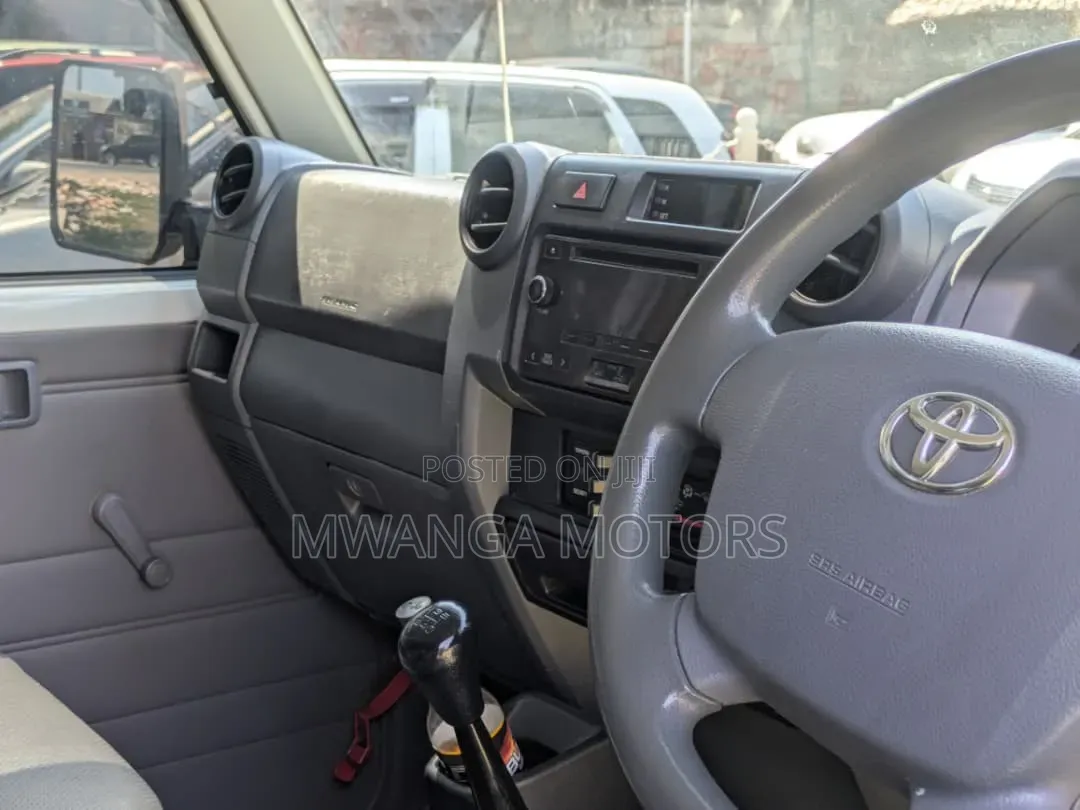 Toyota Land Cruiser 2018 White
