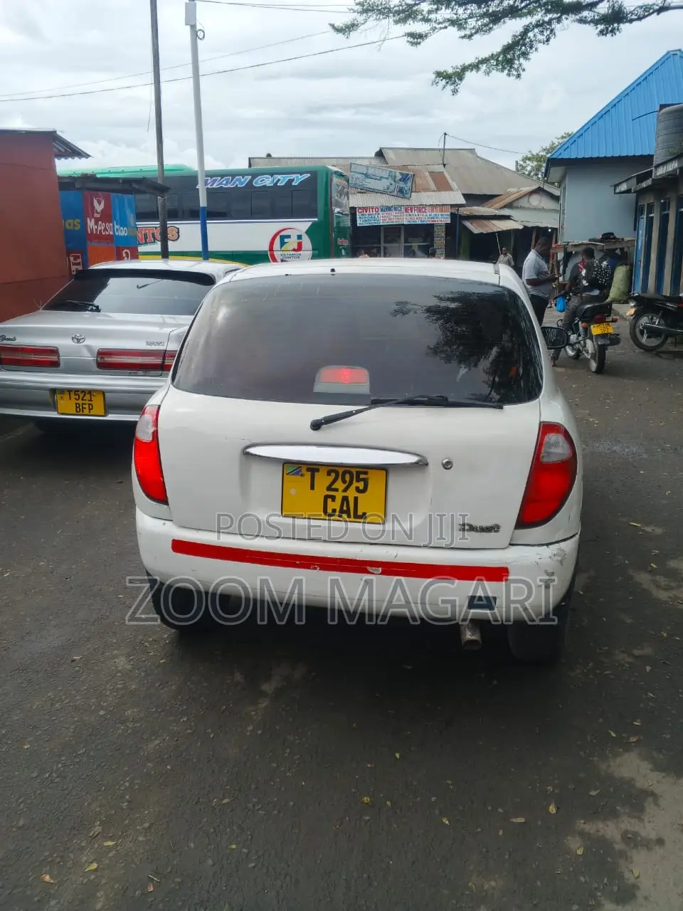 Toyota Duet 2003 White