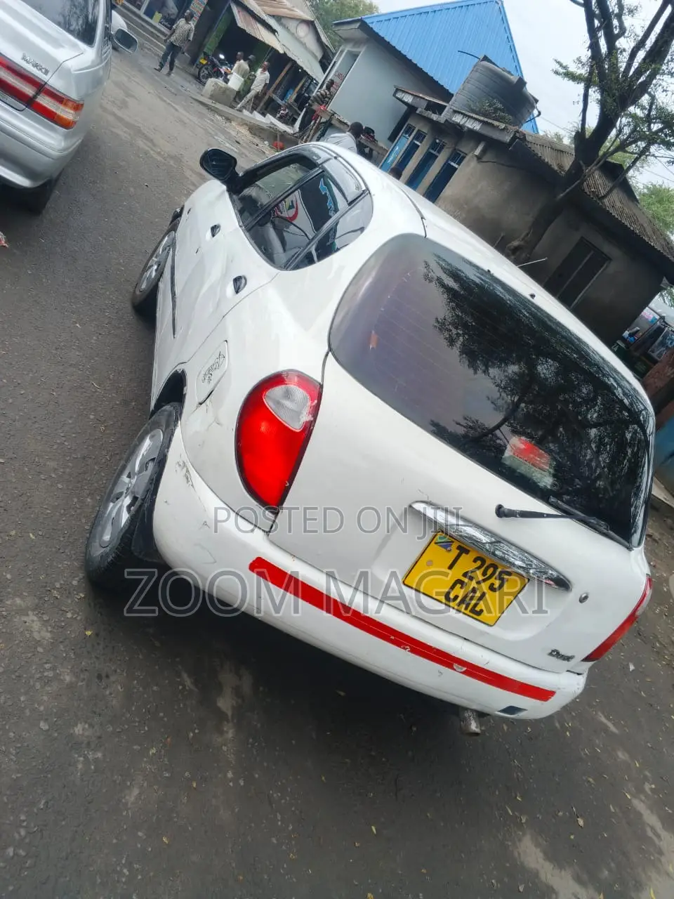 Toyota Duet 2003 White
