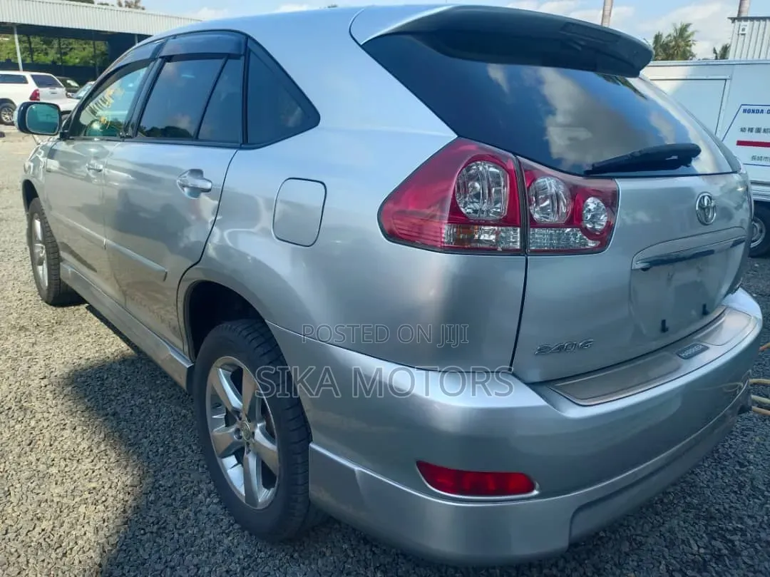 Toyota Harrier 2006 Silver
