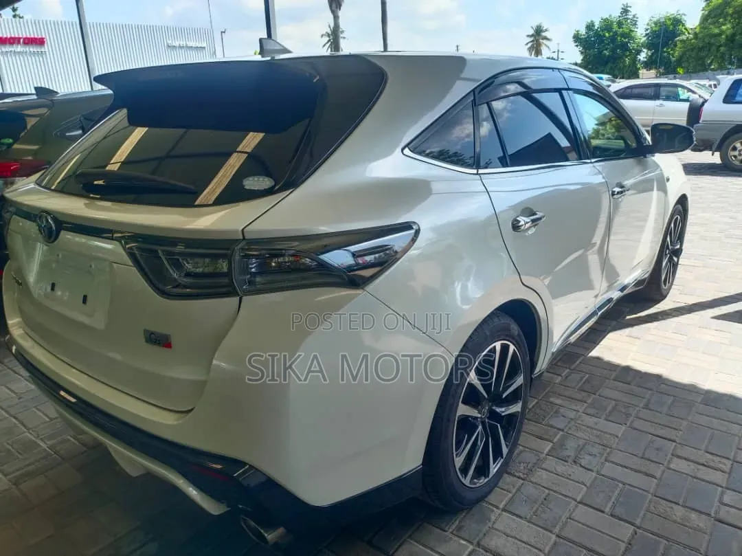 Toyota Harrier 2016 White