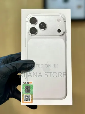 New Apple iPhone 17 Pro Max 256 GB Silver