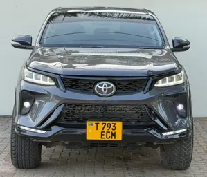 Toyota Fortuner 2.8 D AWD 2018 Gray