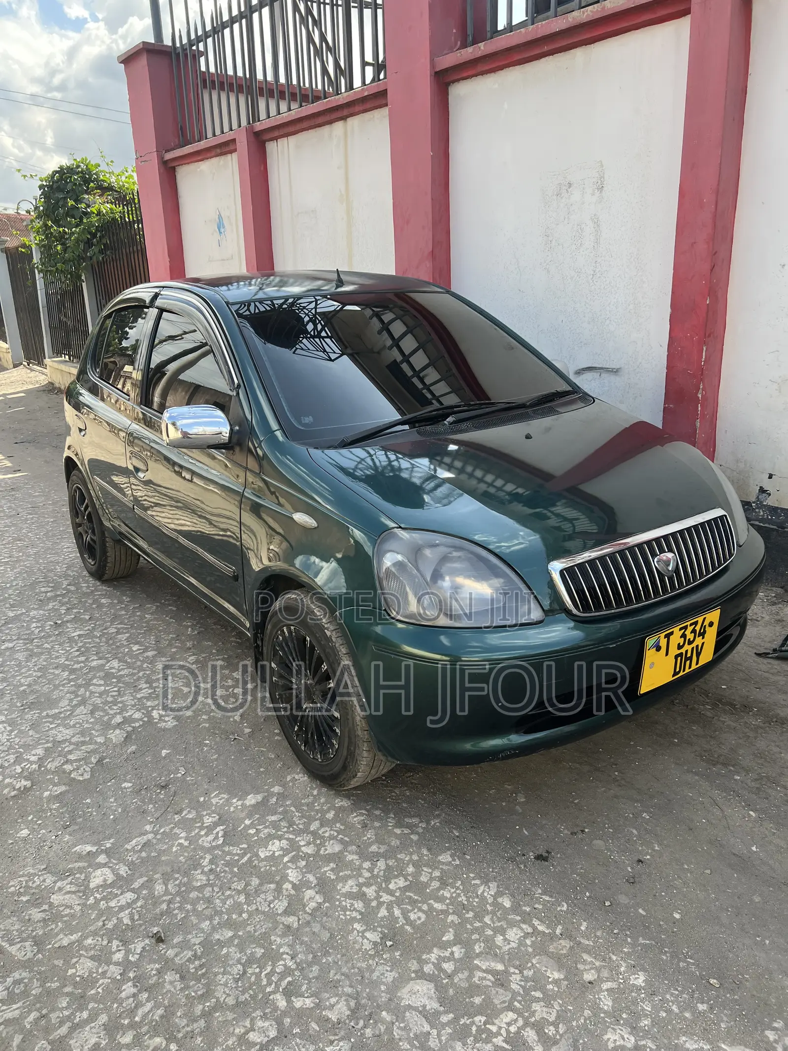 Toyota Vitz 2003 Green
