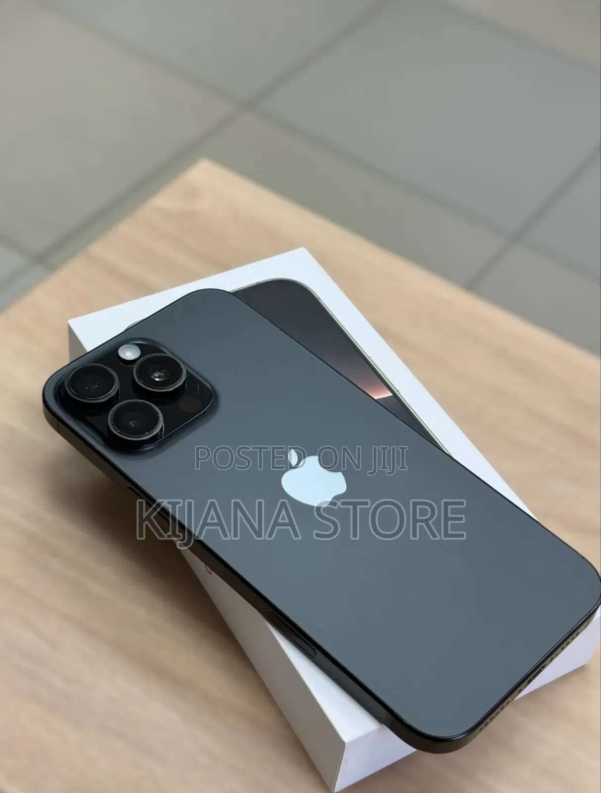 New Apple iPhone 16 Pro Max 256 GB Black