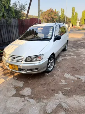Toyota Ipsum 2003 White