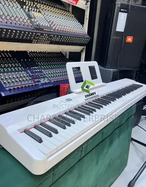Digital Piano 88 Keys With Stand and Pedal Inakuja Na Stand Na Pedal