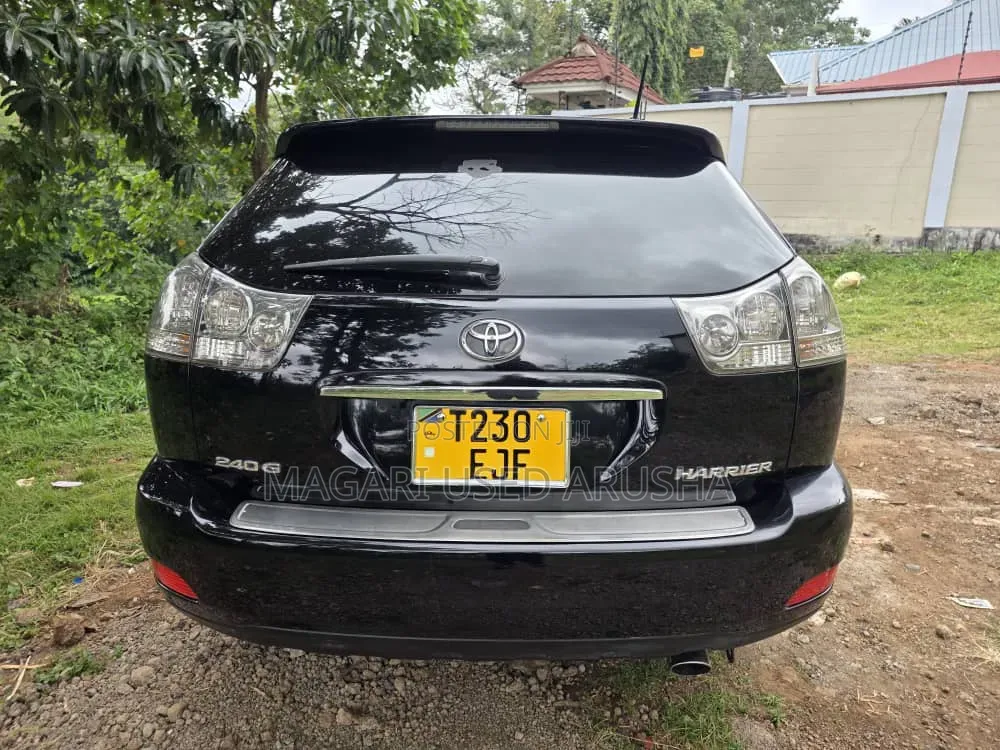 Toyota Harrier 2006 Black